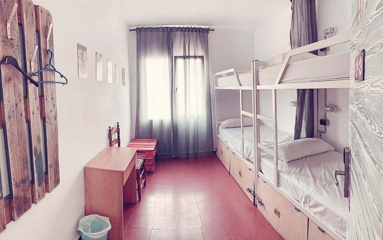 Loft Apart&Hostal 滨海略雷特 外观 照片