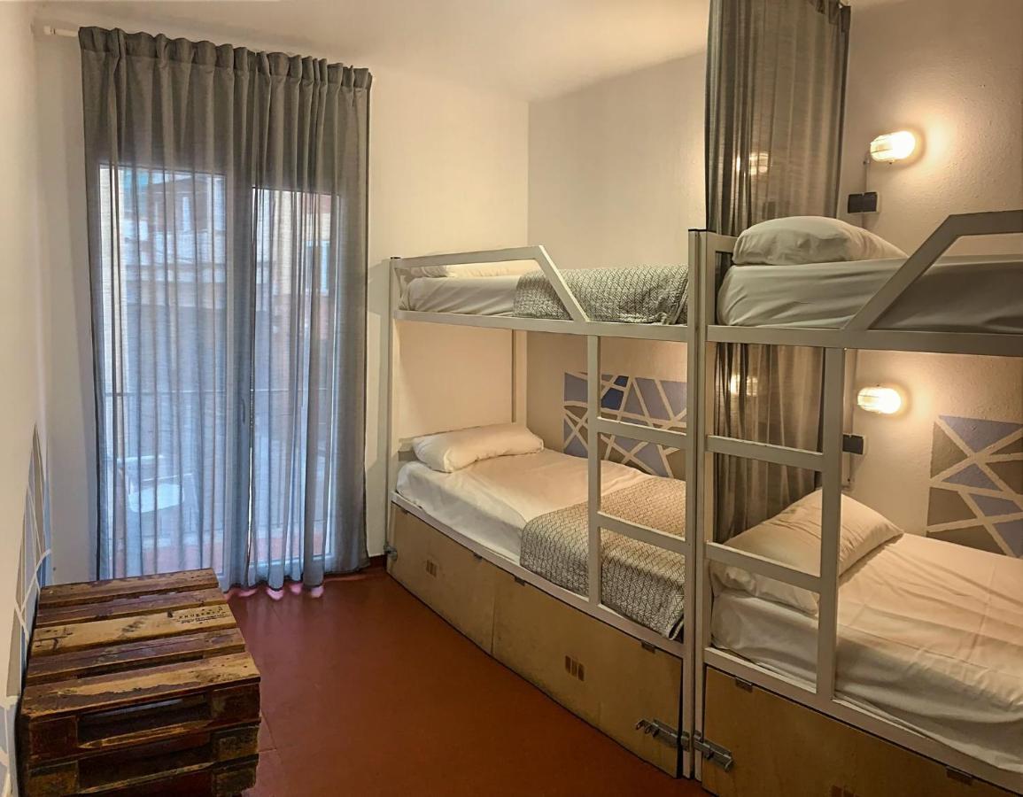 Loft Apart&Hostal 滨海略雷特 外观 照片