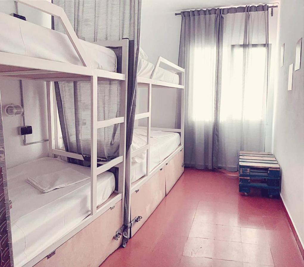 Loft Apart&Hostal 滨海略雷特 外观 照片