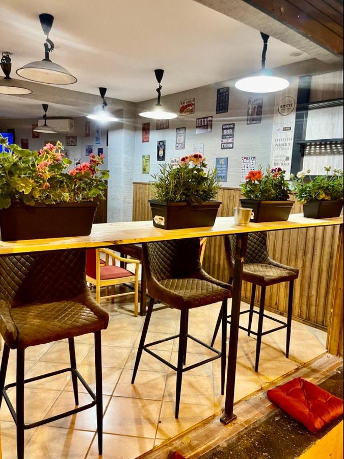 Loft Apart&Hostal 滨海略雷特 外观 照片