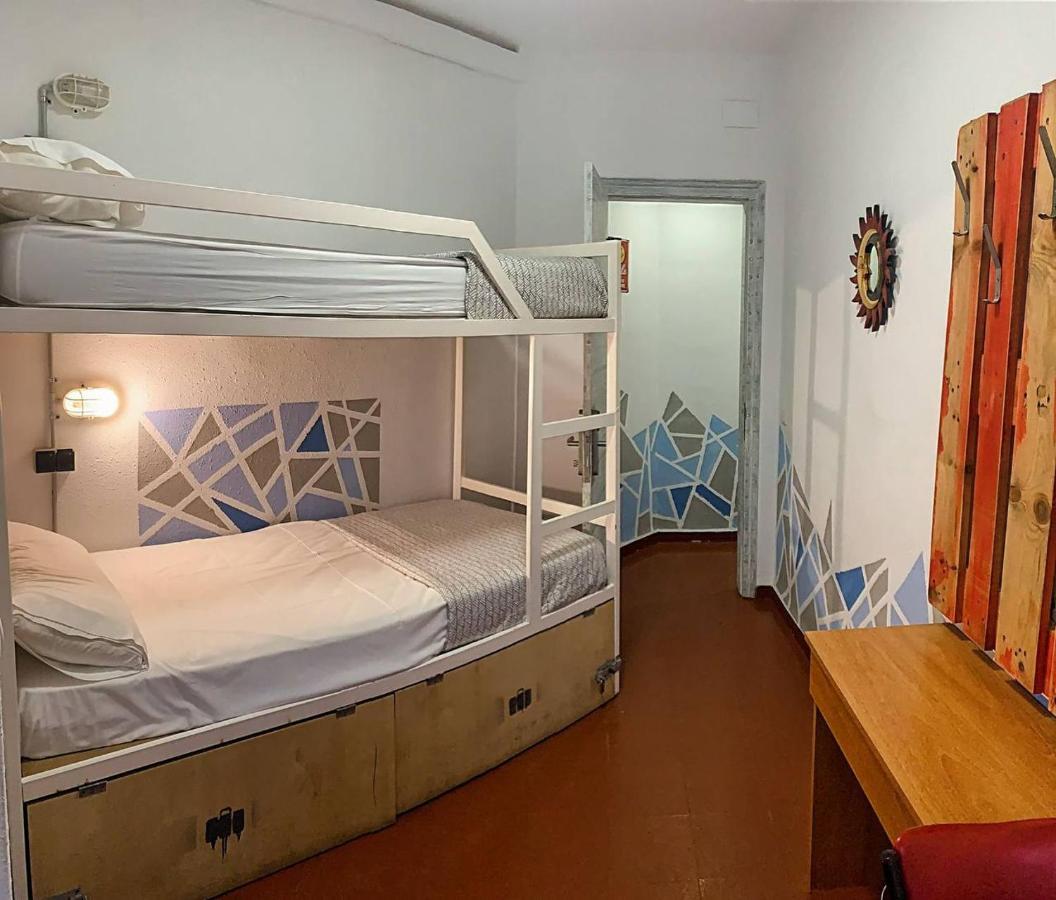 Loft Apart&Hostal 滨海略雷特 外观 照片