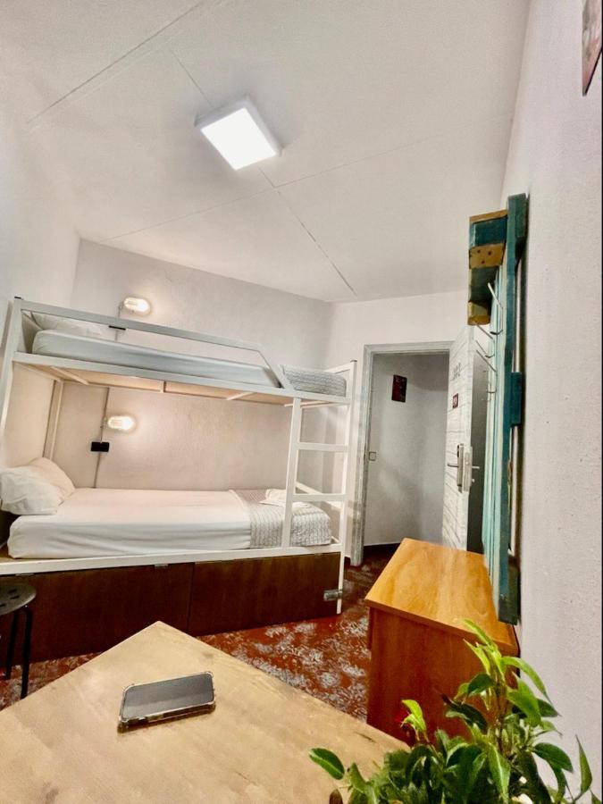 Loft Apart&Hostal 滨海略雷特 外观 照片
