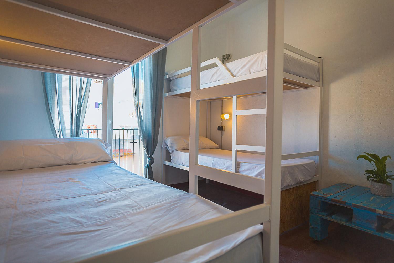 Loft Apart&Hostal 滨海略雷特 外观 照片