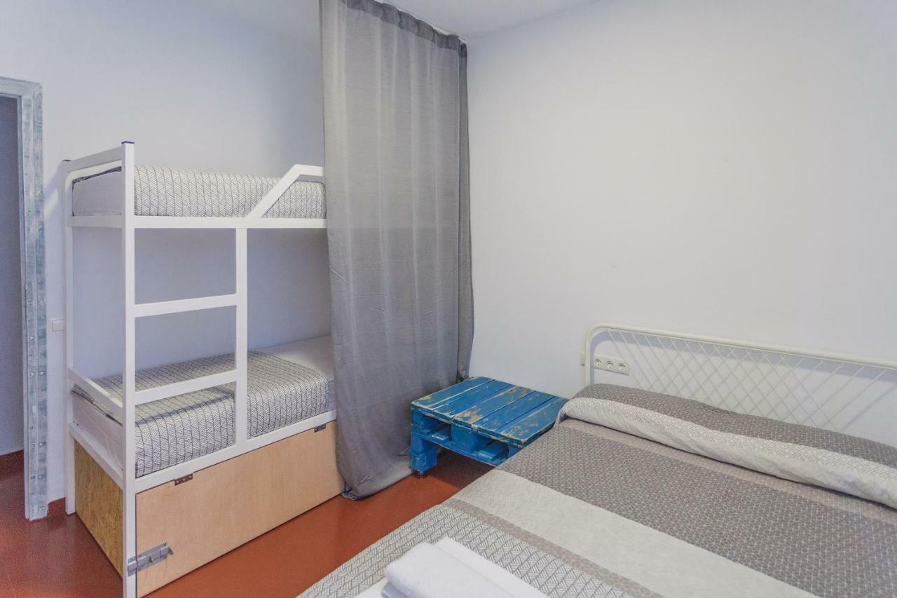 Loft Apart&Hostal 滨海略雷特 外观 照片