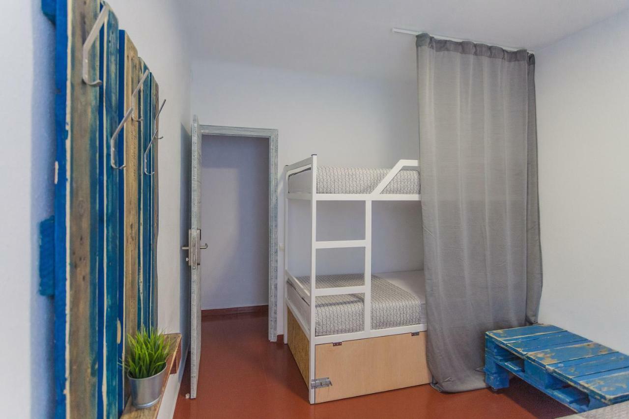 Loft Apart&Hostal 滨海略雷特 外观 照片