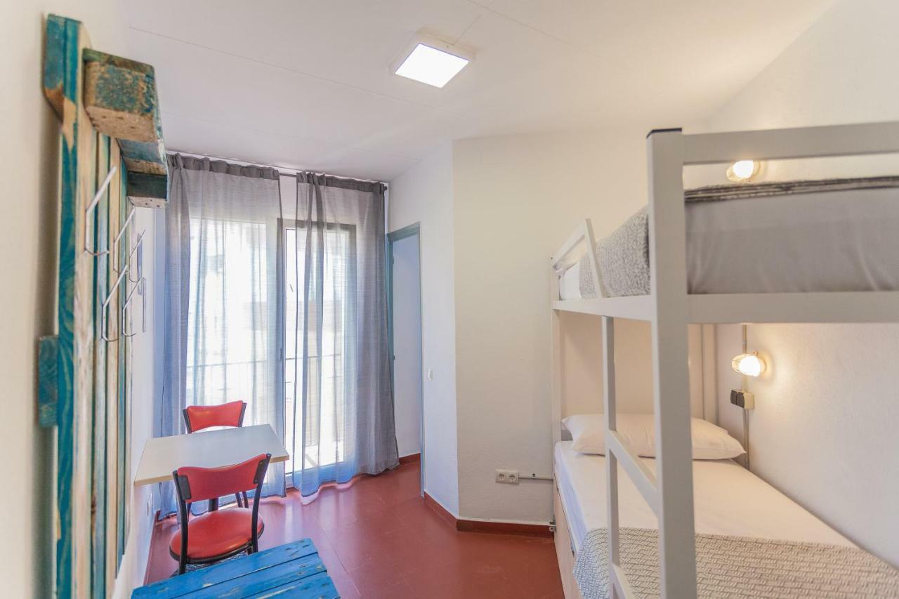 Loft Apart&Hostal 滨海略雷特 外观 照片